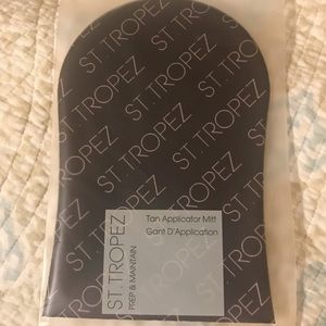 St. Tropez self tanner glove